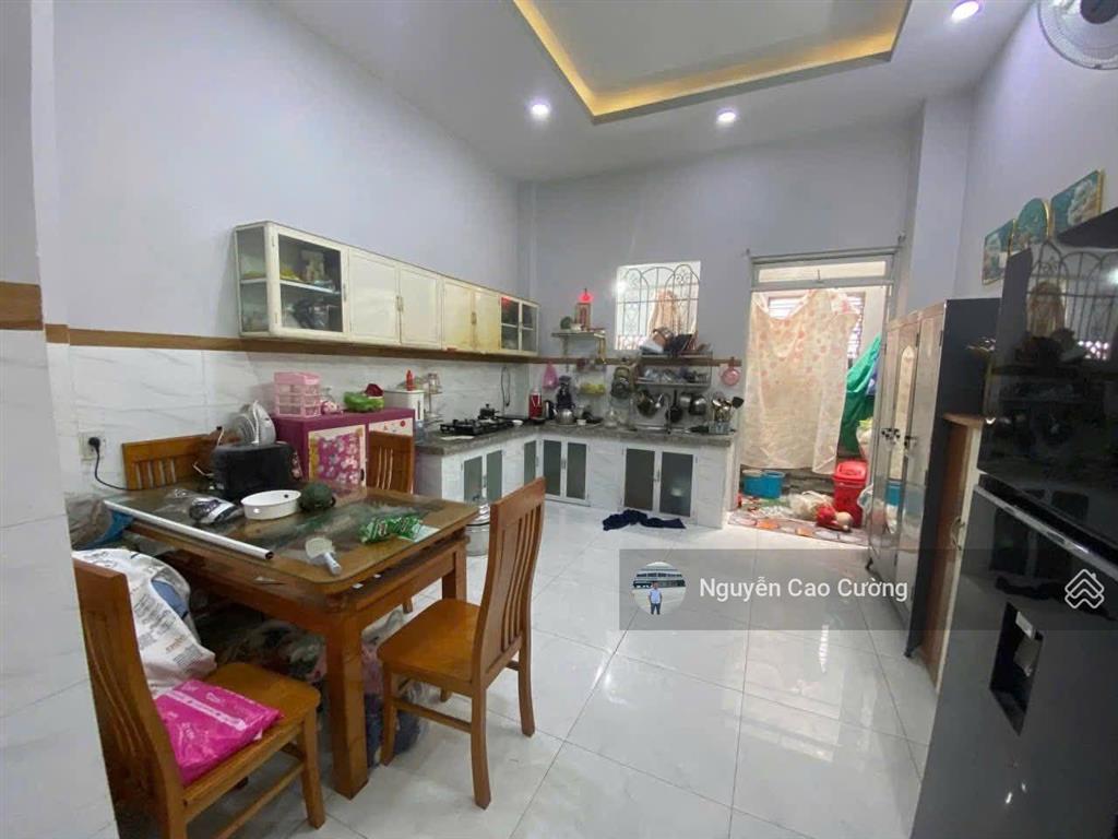 Bán nhà 4,2x15m đúc 3 lầu đường 5m thông 1/ đông bắc giáp phần mềm quang trung gò vấp