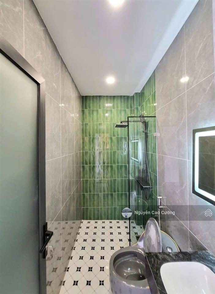Bán nhà xây mới 5.5x10m 1 lửng 3 lầu, đường thạnh lộc 15 ngay ngã tư ga giáp gò vấp