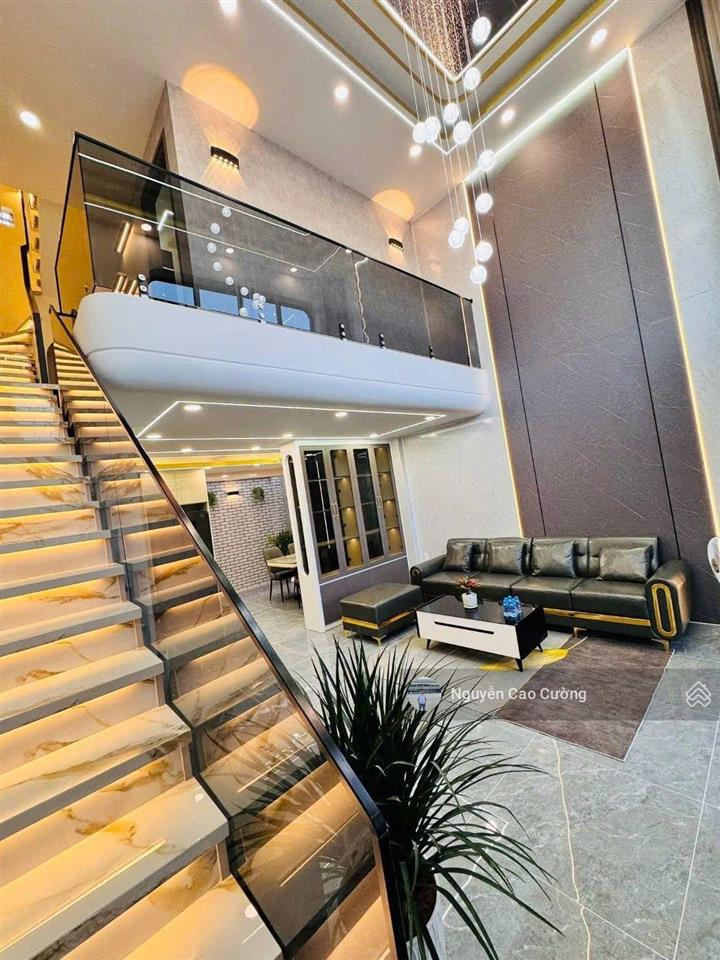 Bán nhà xây mới 5.5x10m 1 lửng 3 lầu, đường thạnh lộc 15 ngay ngã tư ga giáp gò vấp