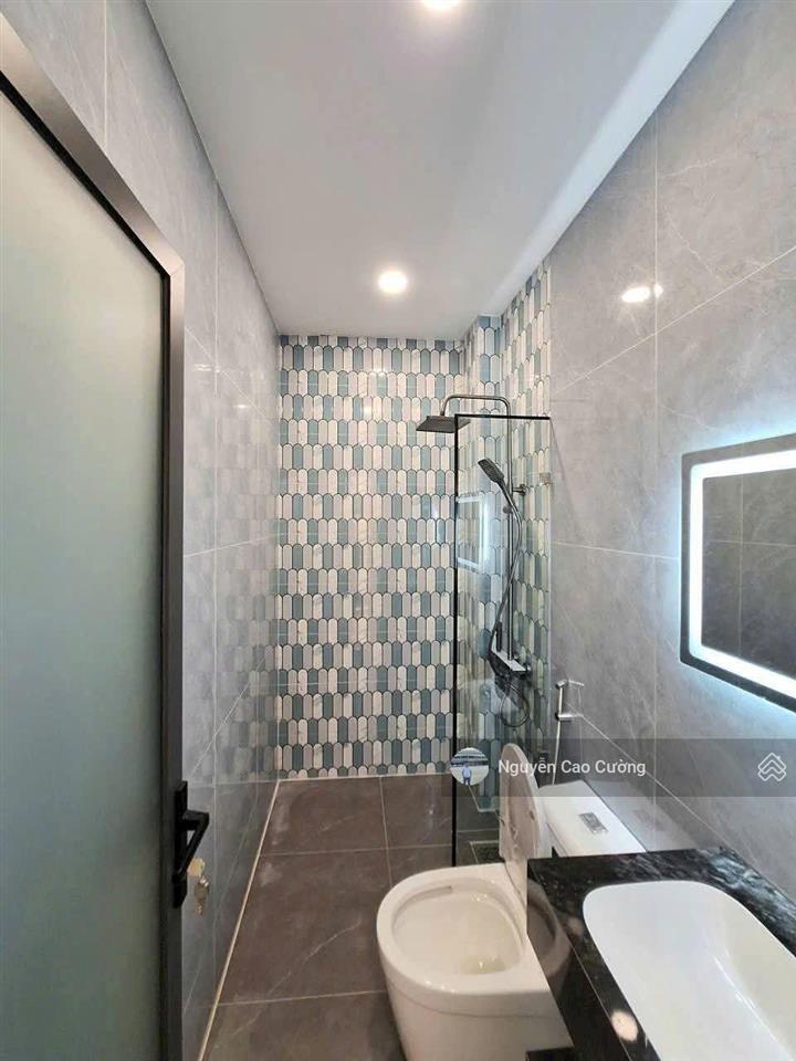 Bán nhà xây mới 5.5x10m 1 lửng 3 lầu, đường thạnh lộc 15 ngay ngã tư ga giáp gò vấp
