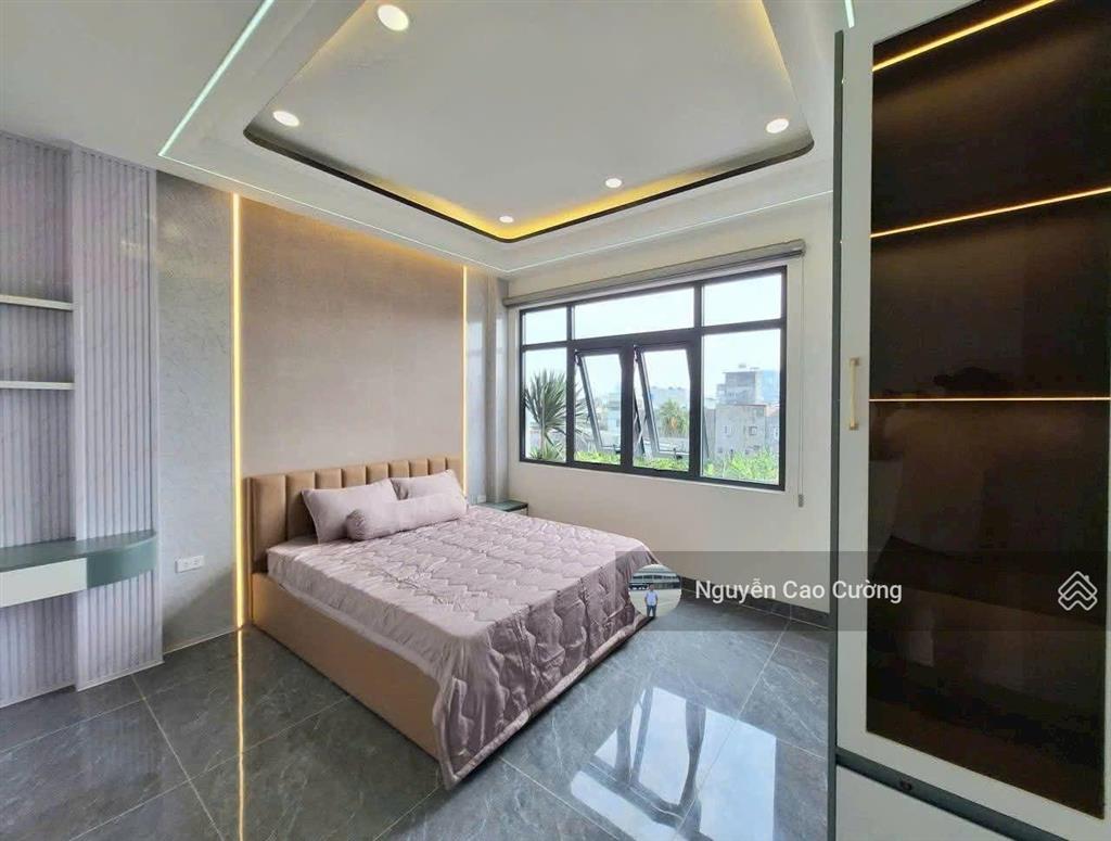 Bán nhà xây mới 5.5x10m 1 lửng 3 lầu, đường thạnh lộc 15 ngay ngã tư ga giáp gò vấp