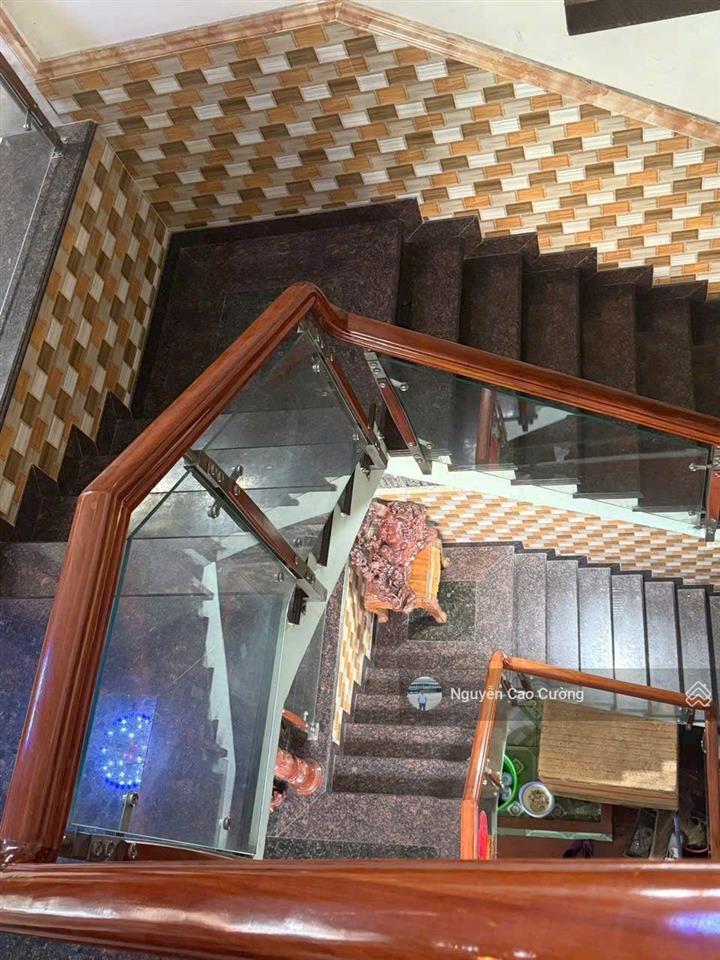 Ngộp, giảm gấp 1.5 tỷ, nhà mặt tiền nguyễn ảnh thủ 4.5x34m đúc 3 lầu khu trung tâm sầm uất q12
