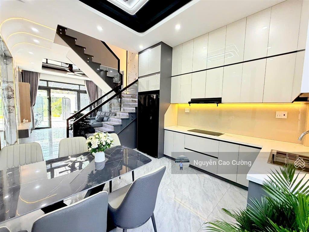 Bán nhà mặt tiền view sông vàm thuật 4x25m đúc 3 lầu hẻm 6m thông hà huy giáp