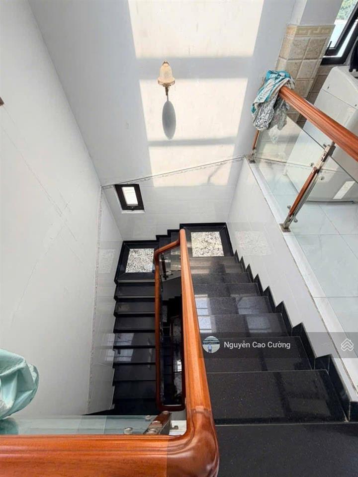 Bán nhà mặt tiền trần thi hè 4x27m, 1trệt 2 lầu, tiện vừa ở vừa làm văn phòng công ty