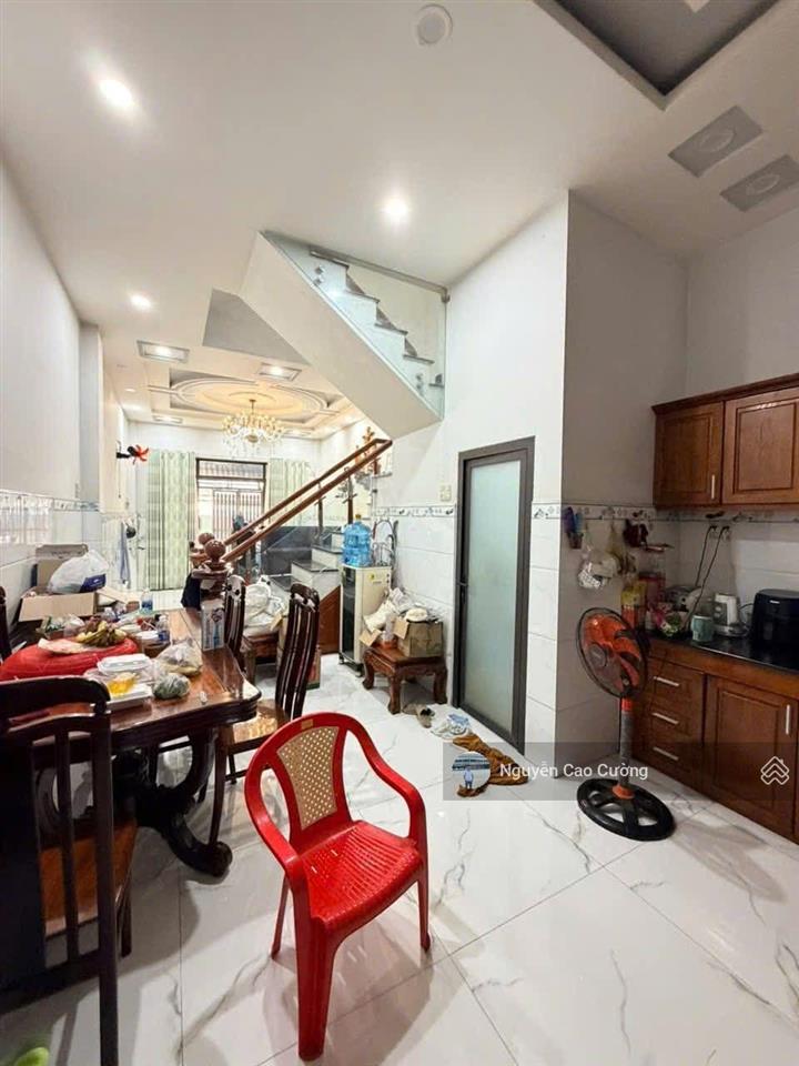 Bán nhà mặt tiền trần thi hè 4x27m, 1trệt 2 lầu, tiện vừa ở vừa làm văn phòng công ty