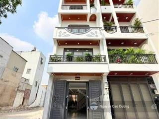 Giảm 400tr, nhà phố 4x20m thang máy 1lững 3 lầu đường 8m tô ký gần đh giao thông vận tải q12