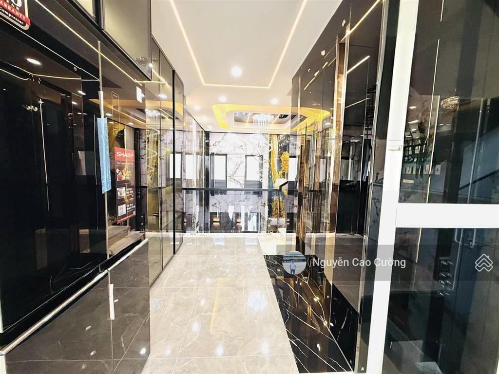 Siêu phẩm thang máy 4x20m 1lững 3 lầu đường 8m thạnh lộc 27 sát chung cư thạnh lộc giáp ngã tư ga