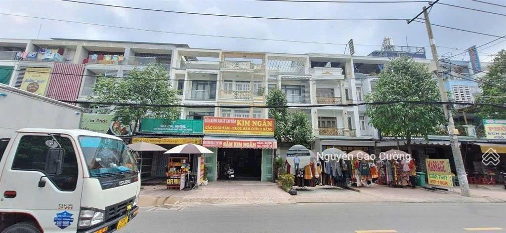 Bán 08 căn nhà phố 5x18m kdc hiệp thành city, trung tâm q12
