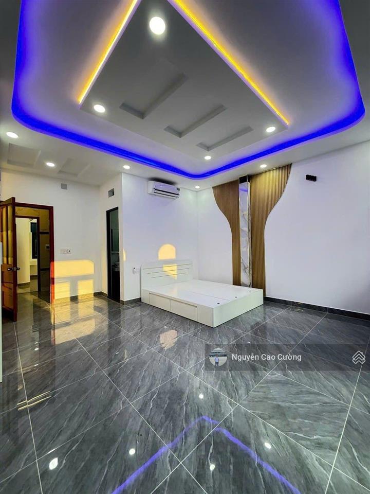 Nhà phố 5x15m đúc 1trệt 2 lầu sân thượng hẻm 5m thông lâm thị hố gần chợ, gần hiệp thành city