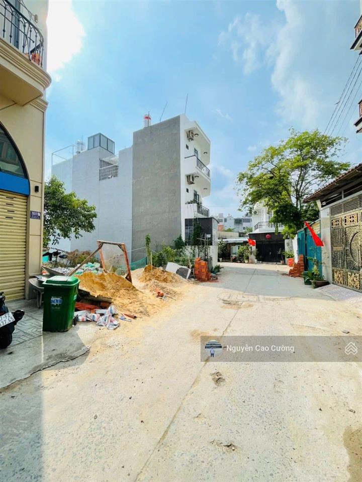 Bán căn hộ dịch vụ thang máy 5x20m 1hầm 4 lầu 12phòng có thang máy đường 8m trần thị hè, hiệp thành