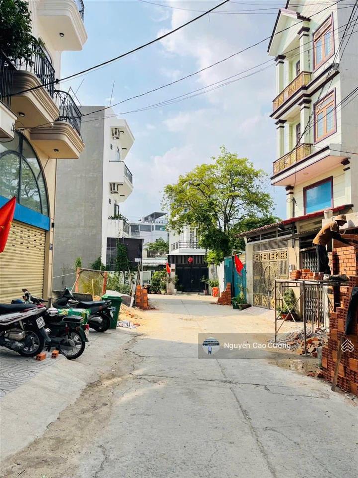 Bán căn hộ dịch vụ thang máy 5x20m 1hầm 4 lầu 12phòng có thang máy đường 8m trần thị hè, hiệp thành