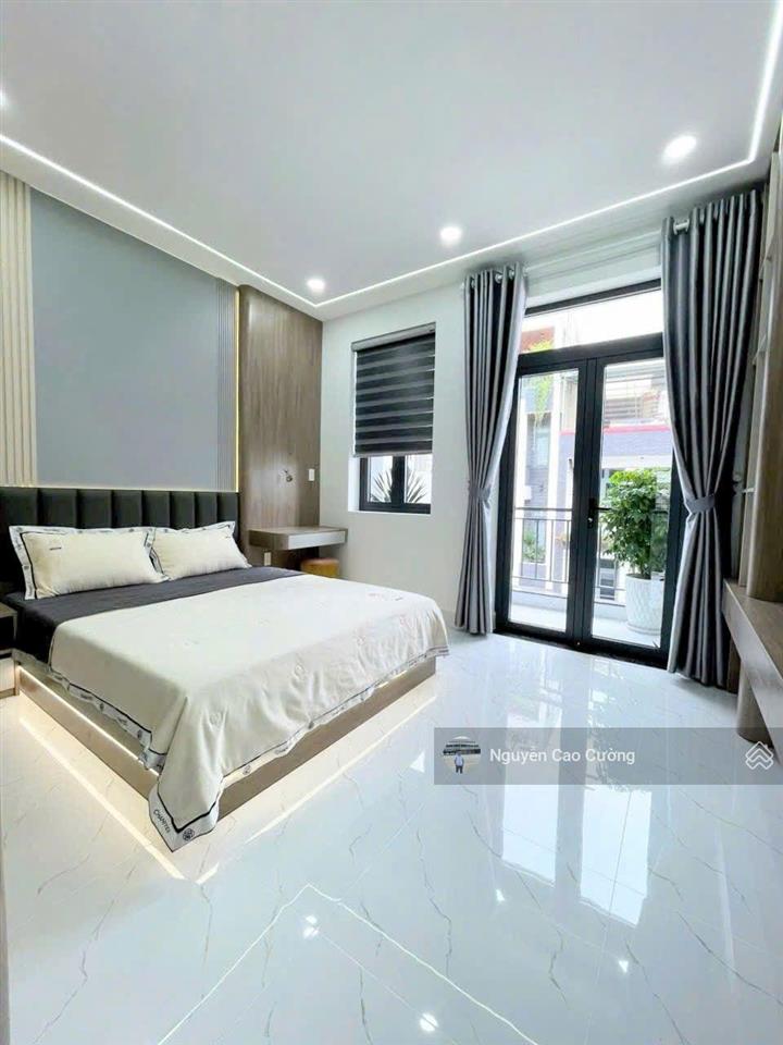 Nhà phố 4x26m 1trệt 3 lầu sân vườn rộng rãi thạnh xuân 24 gần tiểu học nguyễn văn thệ