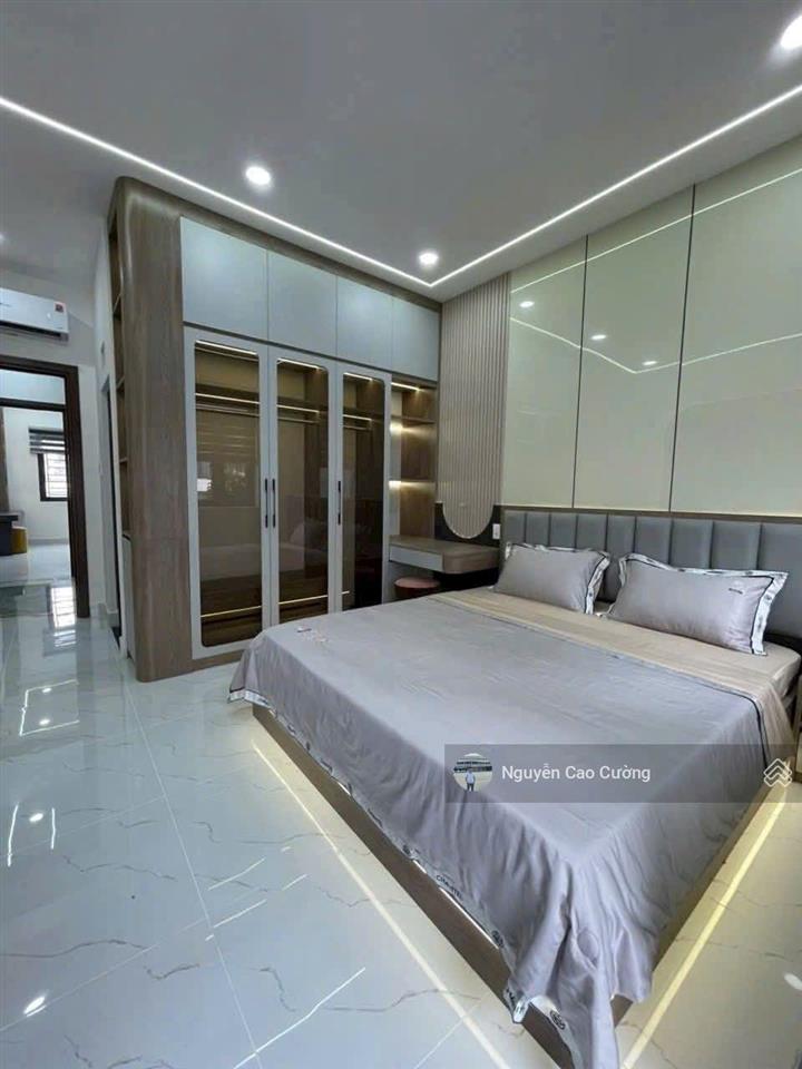 Nhà phố 4x26m 1trệt 3 lầu sân vườn rộng rãi thạnh xuân 24 gần tiểu học nguyễn văn thệ