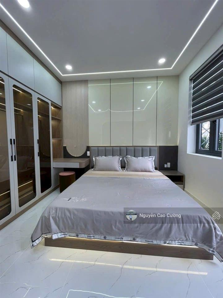 Nhà phố 4x26m 1trệt 3 lầu sân vườn rộng rãi thạnh xuân 24 gần tiểu học nguyễn văn thệ