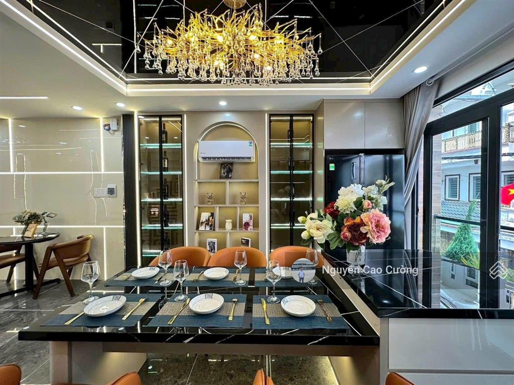 Siêu phẩm luxury đẳng cấp có 4 phòng ngủ (2 phòng ngủ master), 1/ nguyễn thị kiểu, sát metro, q12