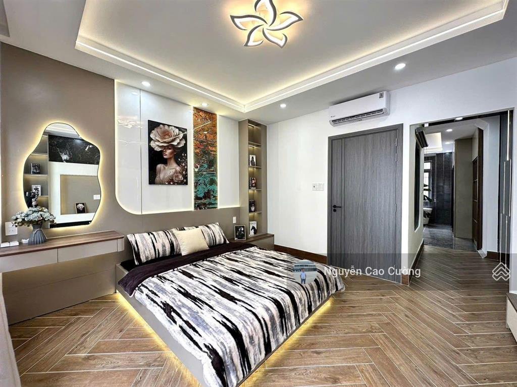 Siêu phẩm luxury đẳng cấp có 4 phòng ngủ (2 phòng ngủ master), 1/ nguyễn thị kiểu, sát metro, q12