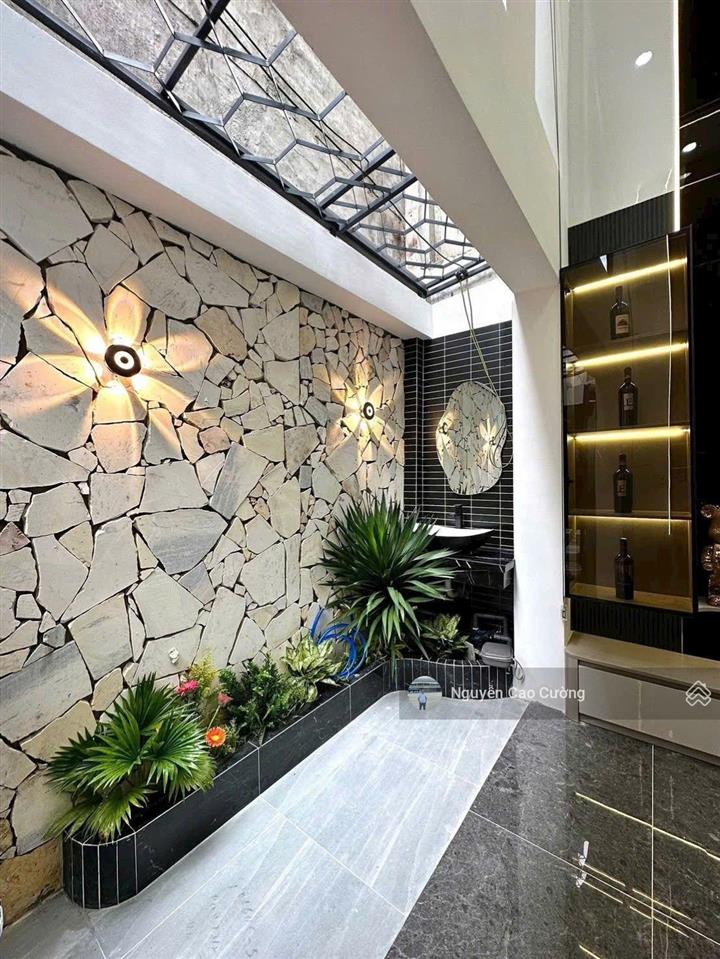 Siêu phẩm luxury đẳng cấp có 4 phòng ngủ (2 phòng ngủ master), 1/ nguyễn thị kiểu, sát metro, q12
