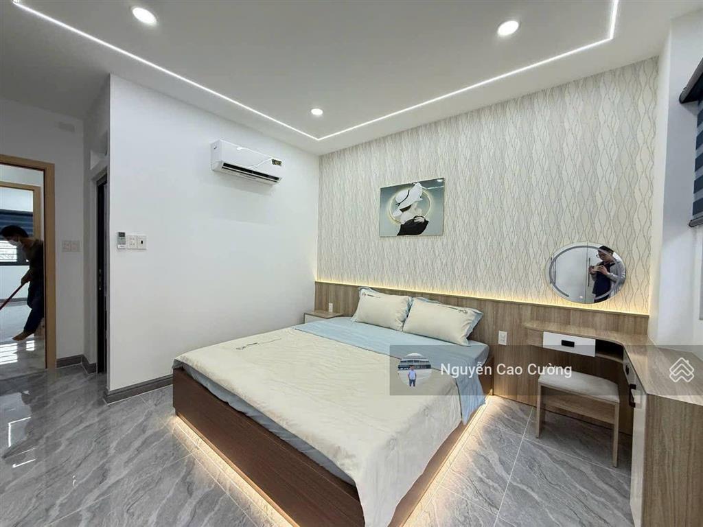 Giảm 500tr, nhà phố 4x14m 1 lửng 3 lầu đường 6m thạnh xuân 25
