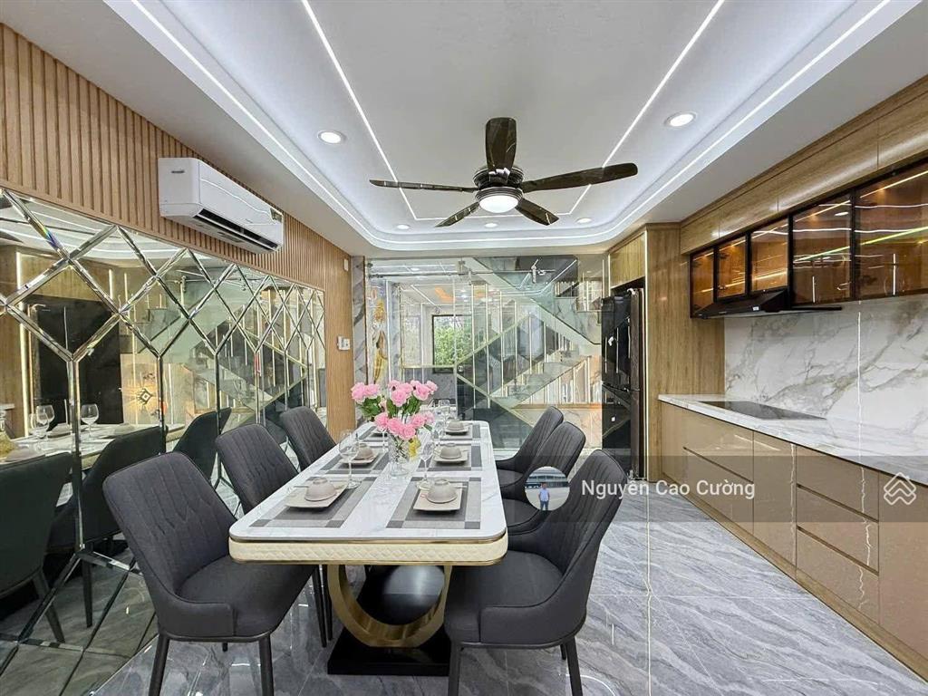 Giảm 500tr, nhà phố 4x14m 1 lửng 3 lầu đường 6m thạnh xuân 25