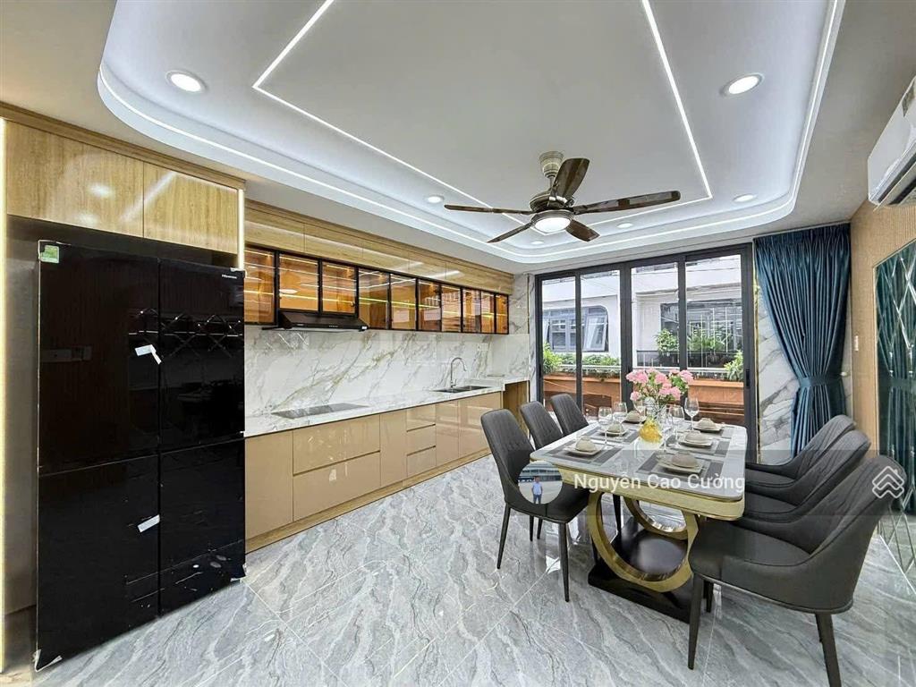 Giảm 500tr, nhà phố 4x14m 1 lửng 3 lầu đường 6m thạnh xuân 25