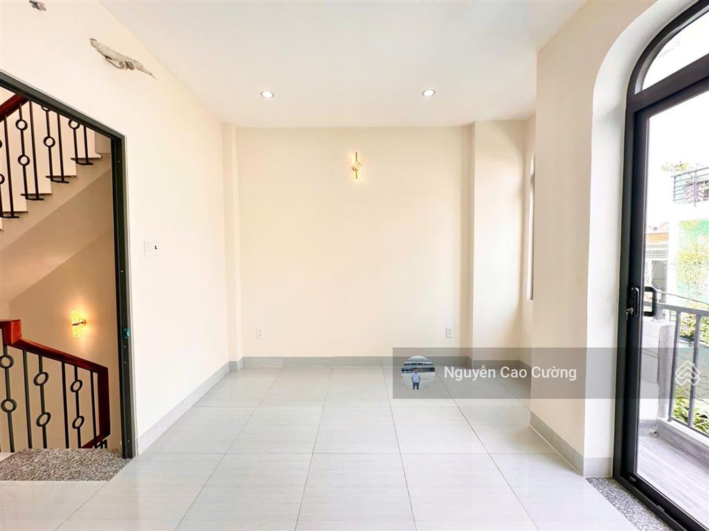 Bán nhà 4x12m, 1 trệt 2 lầu đường 5m tân thới hiệp 15 gần chợ hạt điều, bệnh viện q12