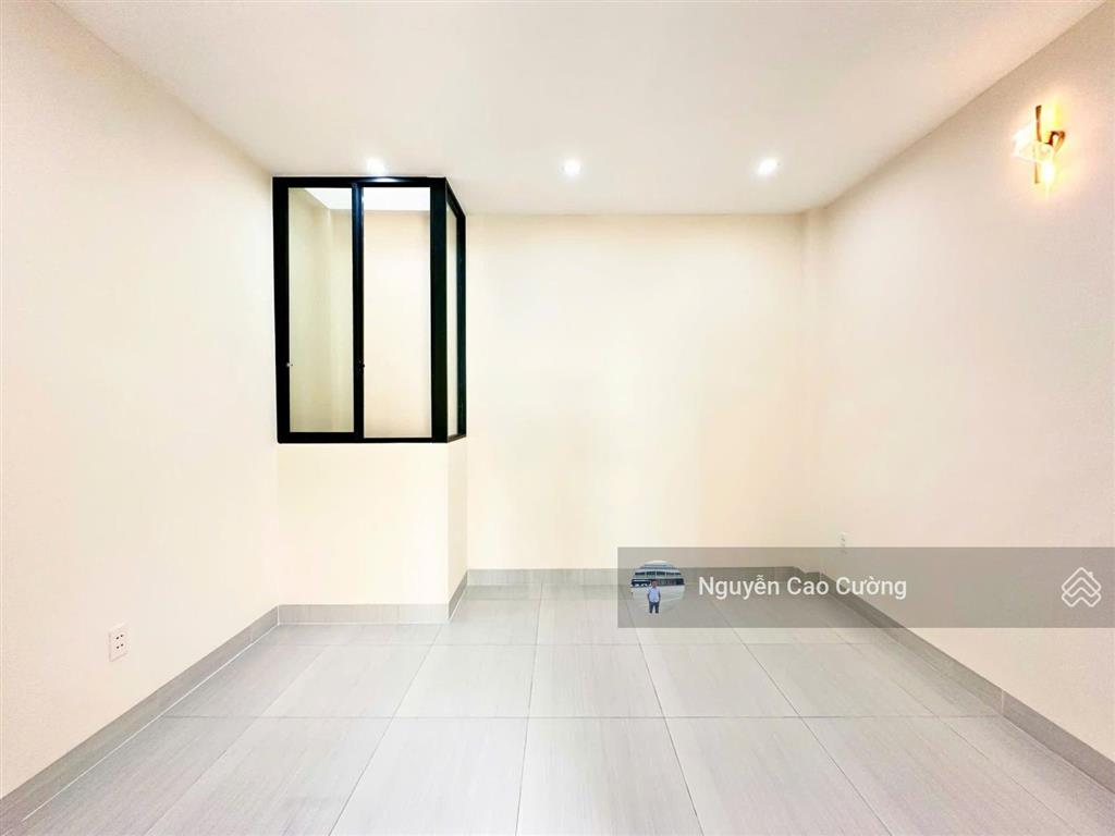 Bán nhà 4x12m, 1 trệt 2 lầu đường 5m tân thới hiệp 15 gần chợ hạt điều, bệnh viện q12