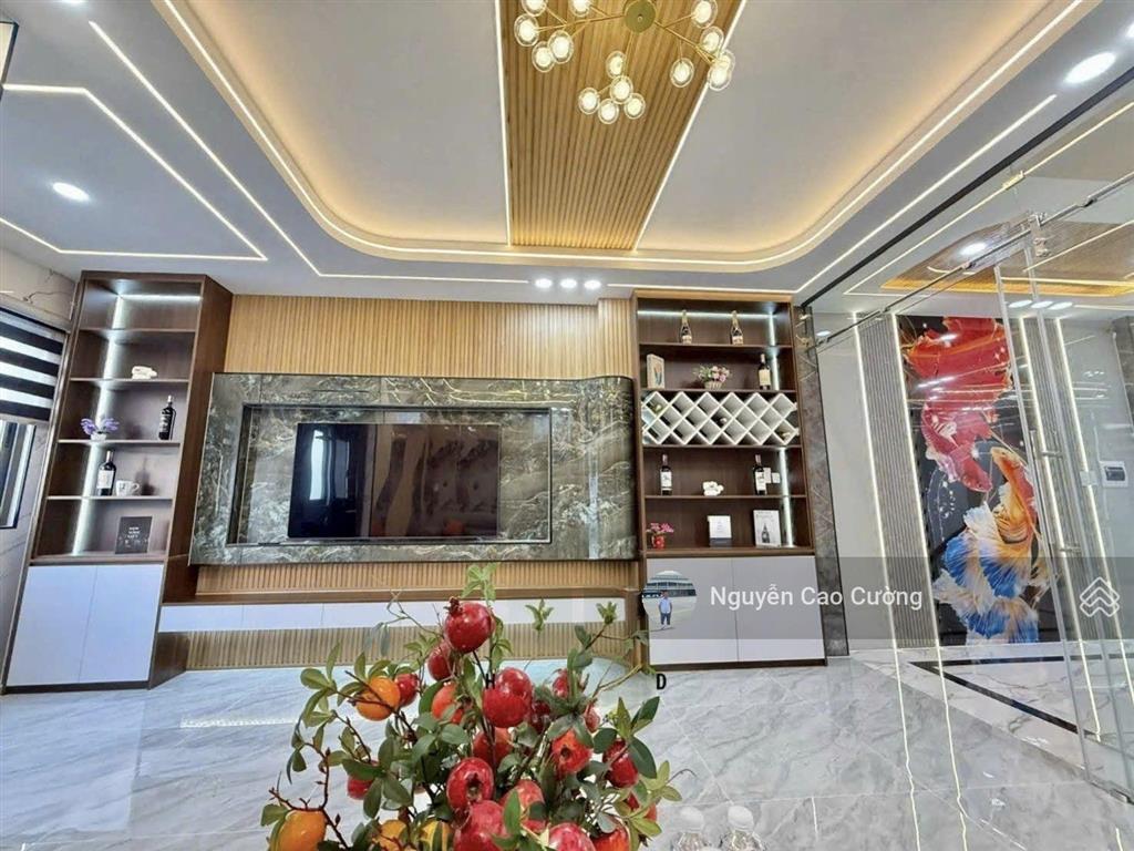 Siêu phẩm 1 lửng 3 lầu nở hậu 5x18m 1/đường dương thị mười, gần chợ bệnh viện q12