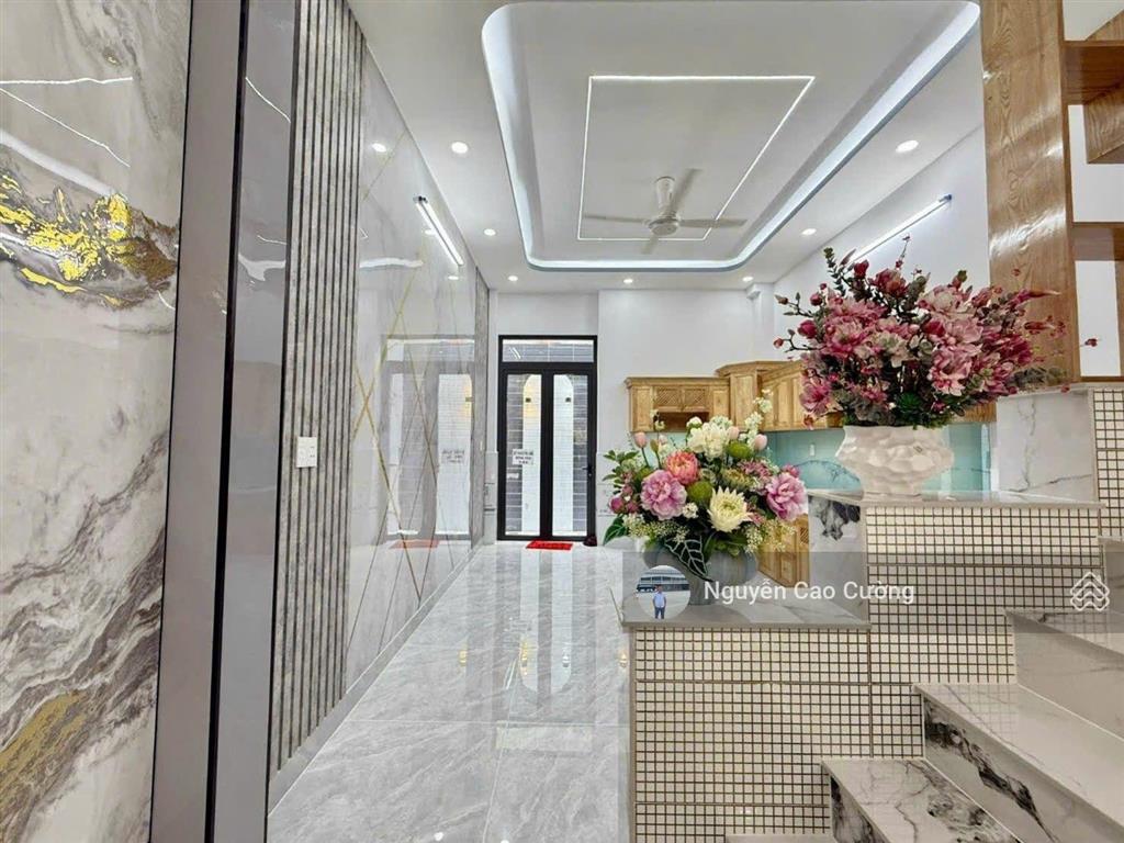 Nhà phố mới đúc 4 lầu, 4x16m vị trí vip gần 3 trường học cấp 1.2.3, 1/ hiệp thành 31, q12