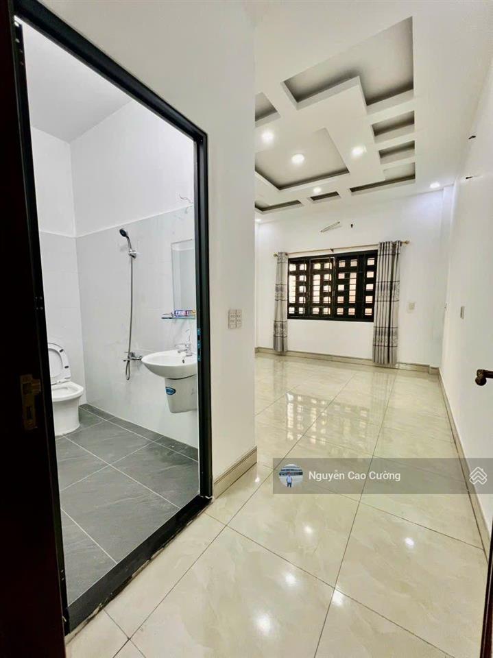 Nhà 4x19m đúc 3 lầu cách chợ chỉ 100m, cách hiệp thành city 200m tân chánh hiệp 03