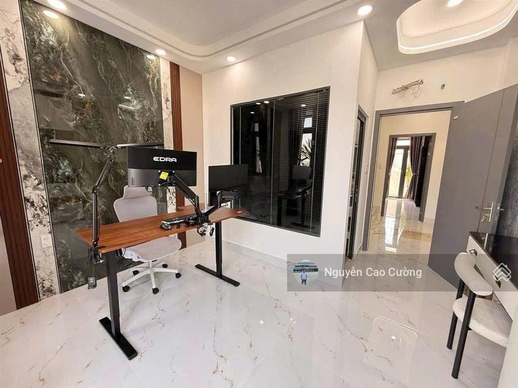 Siêu phẩm thang máy giá tốt 4x15m 1 lửng 3 lầu đường 6m thông 1/ đường thạnh xuân 38