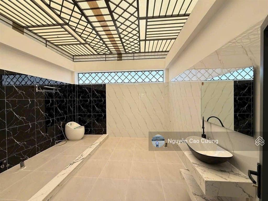 Siêu phẩm thang máy giá tốt 4x15m 1 lửng 3 lầu đường 6m thông 1/ đường thạnh xuân 38