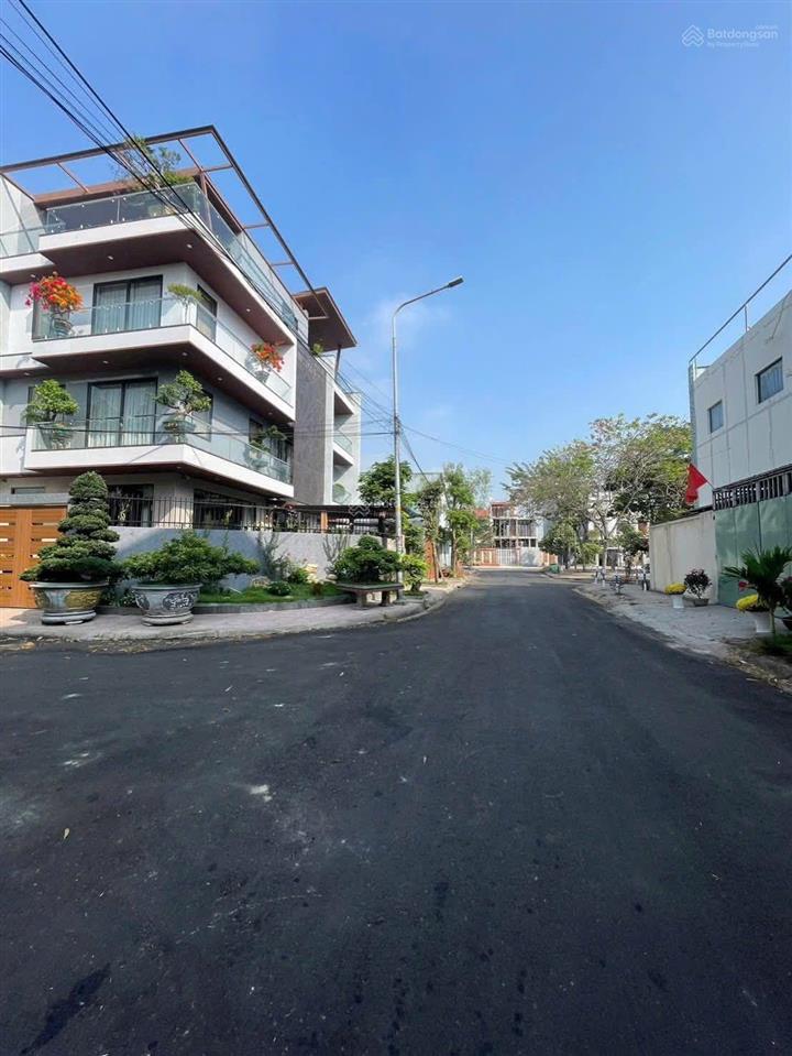 Biệt thự góc 2 mặt tiền thang máy 13x20m kdc phú nhuận, lê thị riêng, thới an, q12