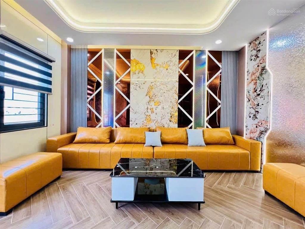 Siêu phẩm nhà phố mặt tiền thang máy 650kg, 4.2x25m đúc 6 tầng đông hưng thuận 22  nguyễn văn quá