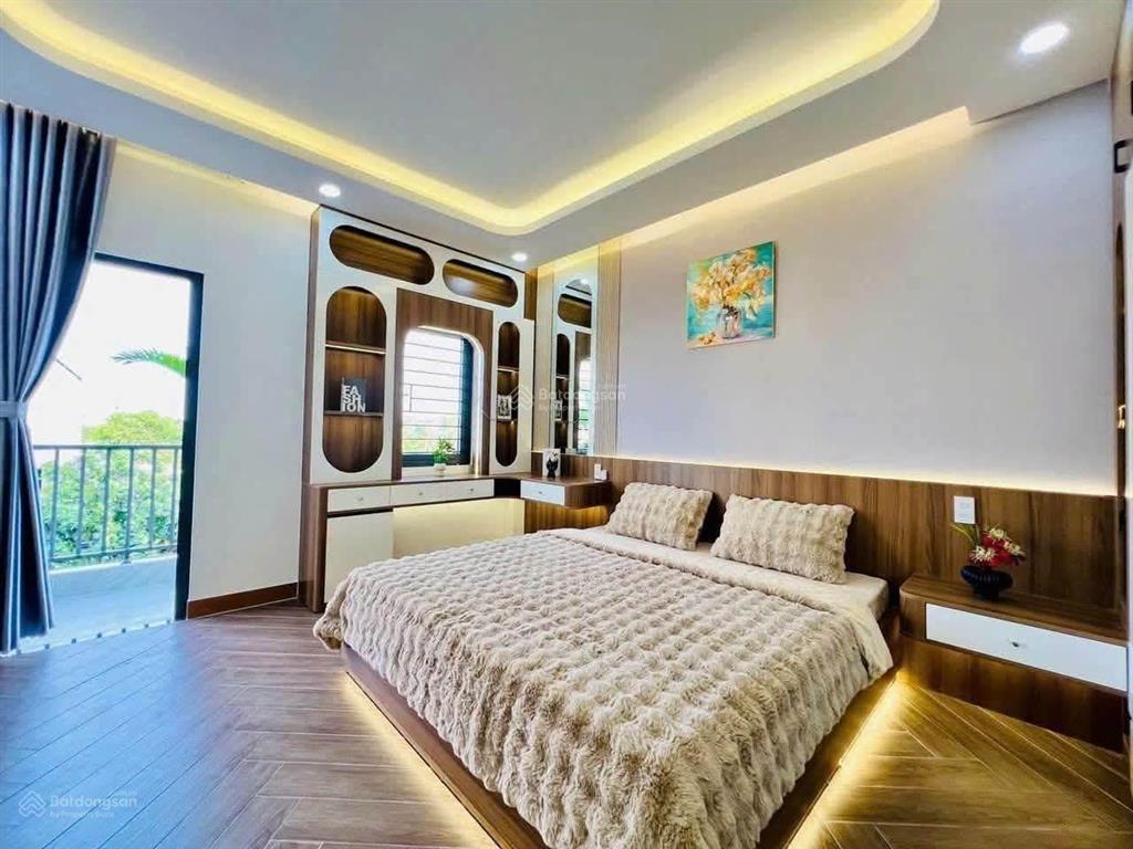 Siêu phẩm nhà phố mặt tiền thang máy 650kg, 4.2x25m đúc 6 tầng đông hưng thuận 22  nguyễn văn quá