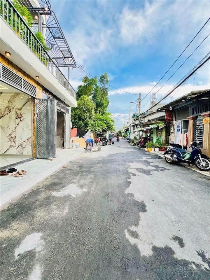 Siêu phẩm nhà phố mặt tiền thang máy 650kg, 4.2x25m đúc 6 tầng đông hưng thuận 22  nguyễn văn quá