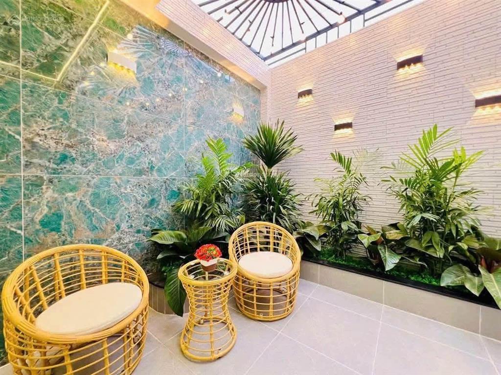 Siêu phẩm nhà phố mặt tiền thang máy 650kg, 4.2x25m đúc 6 tầng đông hưng thuận 22  nguyễn văn quá