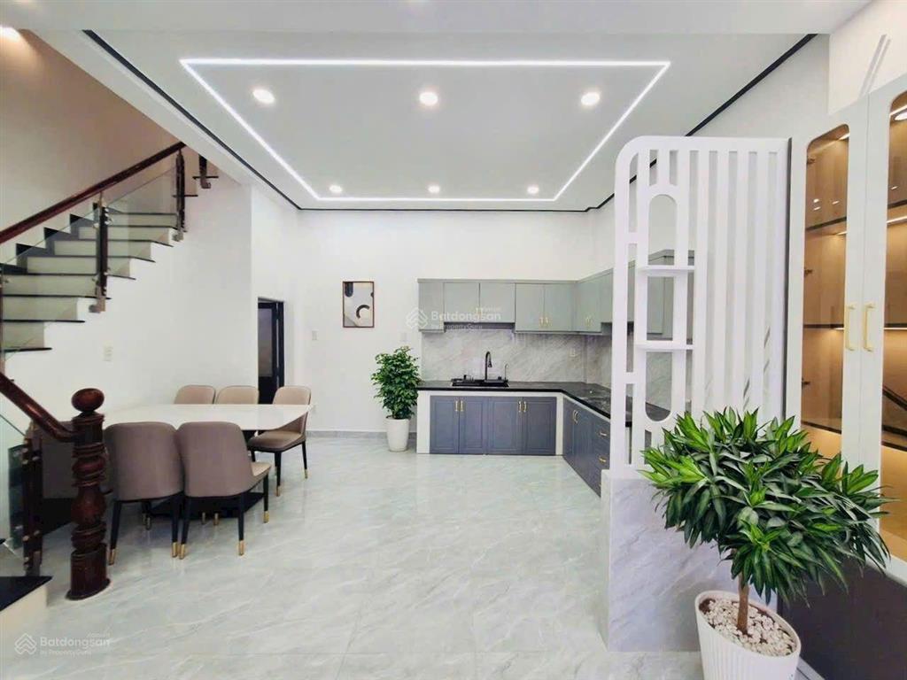 Biệt thự mini 6x9m đúc 3 lầu đường 7m 1/ tô ngọc vân gần tiểu học nguyễn văn thệ, thạnh xuân, q12