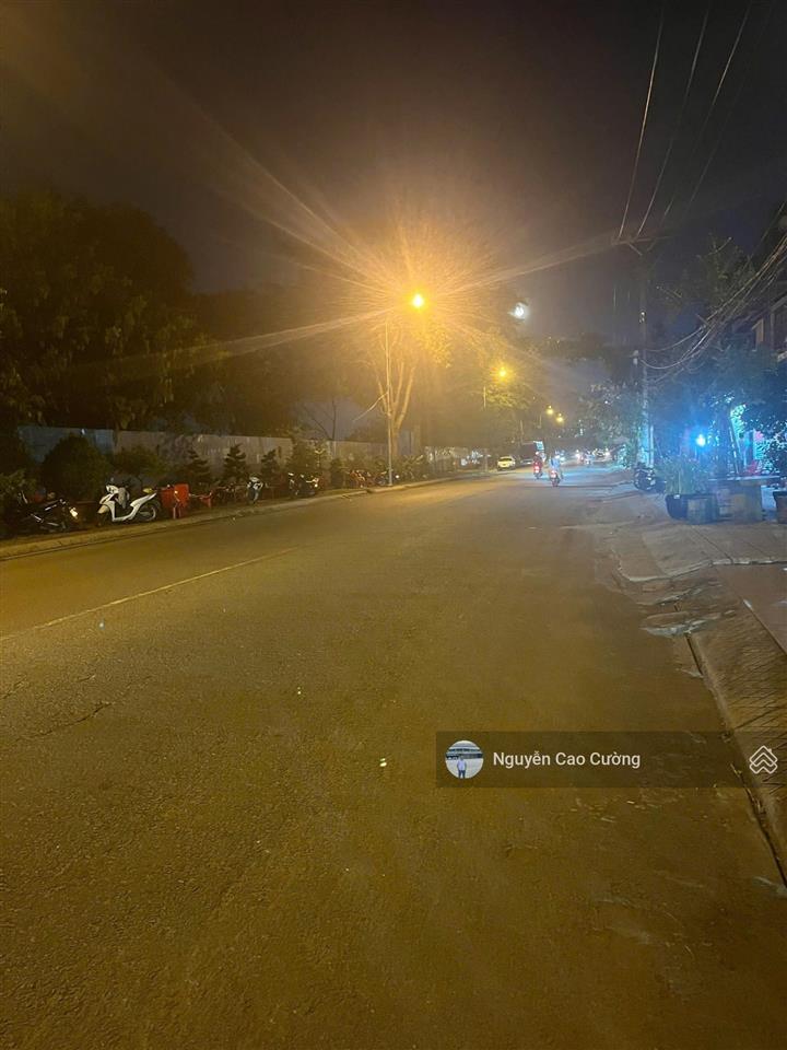 Biệt thự 7x15m mặt tiền đường 20m kdc an sương, q12
