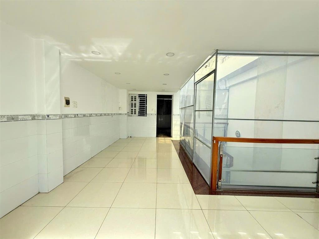 Hàng hiếm nhà phố kdc hiệp thành city, q12, diện tích 5x18m, 01 hầm 3,5 lầu, giá tốt