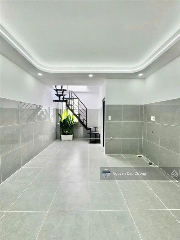 Nhà mặt tiền thang máy 4x22m 1 lửng 3 lầu đường 8m thông khu đồng bộ cao cấp thới an 05, q12