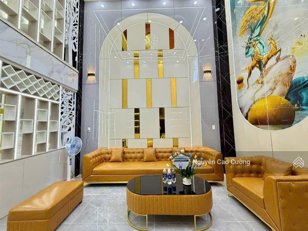 Siêu phẩm thang máy 4.5x18m 1 lửng 3 lầu sát bên mầm non sơn ca 5, tân chánh hiệp 17 thông ra tch10