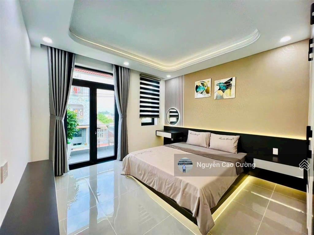 Siêu phẩm mặt tiền thang máy 4x28m thạnh xuân 22 đúc 1 lửng 4 lầu