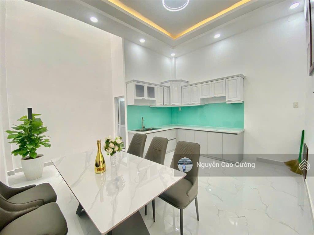 Bán nhà 4,8x13m hẻm 6m thông 1/ lâm thị hố đúc 3 lầu gần công an phường gần hiệp thành city
