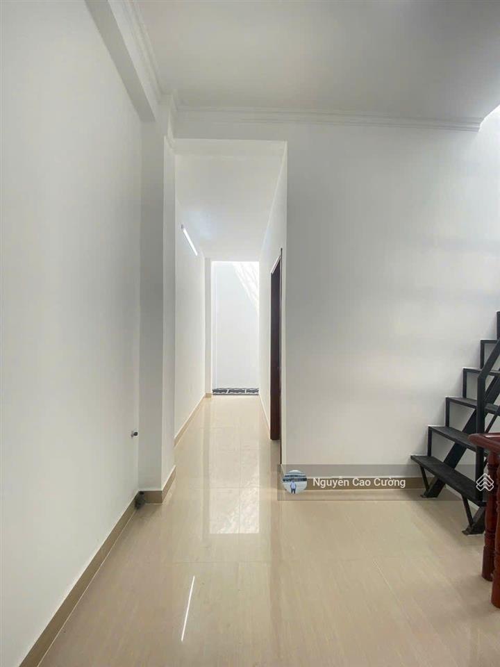 Bán nhà 4,8x13m hẻm 6m thông 1/ lâm thị hố đúc 3 lầu gần công an phường gần hiệp thành city