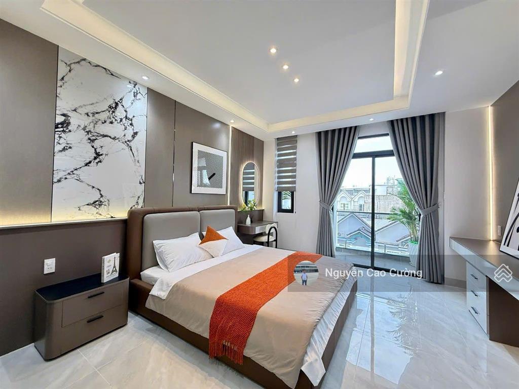 Nhà phố thang máy mặt tiền đường (đường d35 mới) thạnh xuân 23 4x21m 1 lửng 3 lầu đường 10m thông