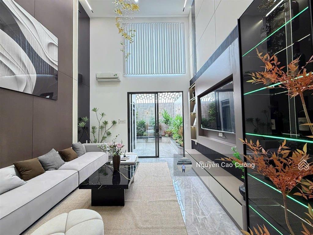 Nhà phố thang máy mặt tiền đường (đường d35 mới) thạnh xuân 23 4x21m 1 lửng 3 lầu đường 10m thông