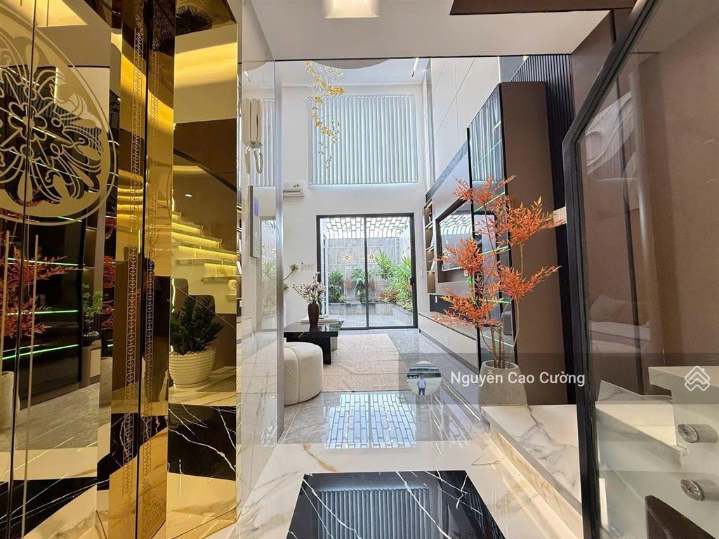 Nhà phố thang máy mặt tiền đường (đường d35 mới) thạnh xuân 23 4x21m 1 lửng 3 lầu đường 10m thông