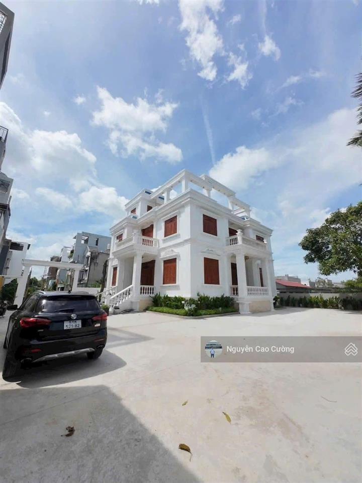 Siêu biệt thự đẳng cấp hoàng gia, 27x27m công nhận 731m2, sân vườn rộng rãi đường thạnh lộc 37