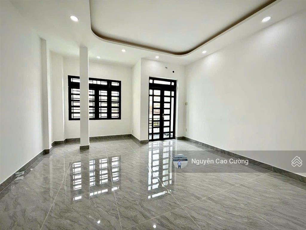 Nhà mặt tiền 5x15m tân thới hiệp 08 gần bệnh viện q12, chợ hạt điều vừa ở vừa làm văn phòng công ty