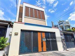 Nhà phố ngang 6.1m phong cách màu hồng cực chất đường 5m xe hơi nguyễn văn quá (tth29) gần chợ